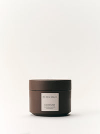 Le Ultimate Mask 240 ML jar on white background.